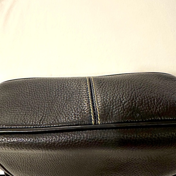 Dooney and Bourke ladies purse - Picture 7 of 7